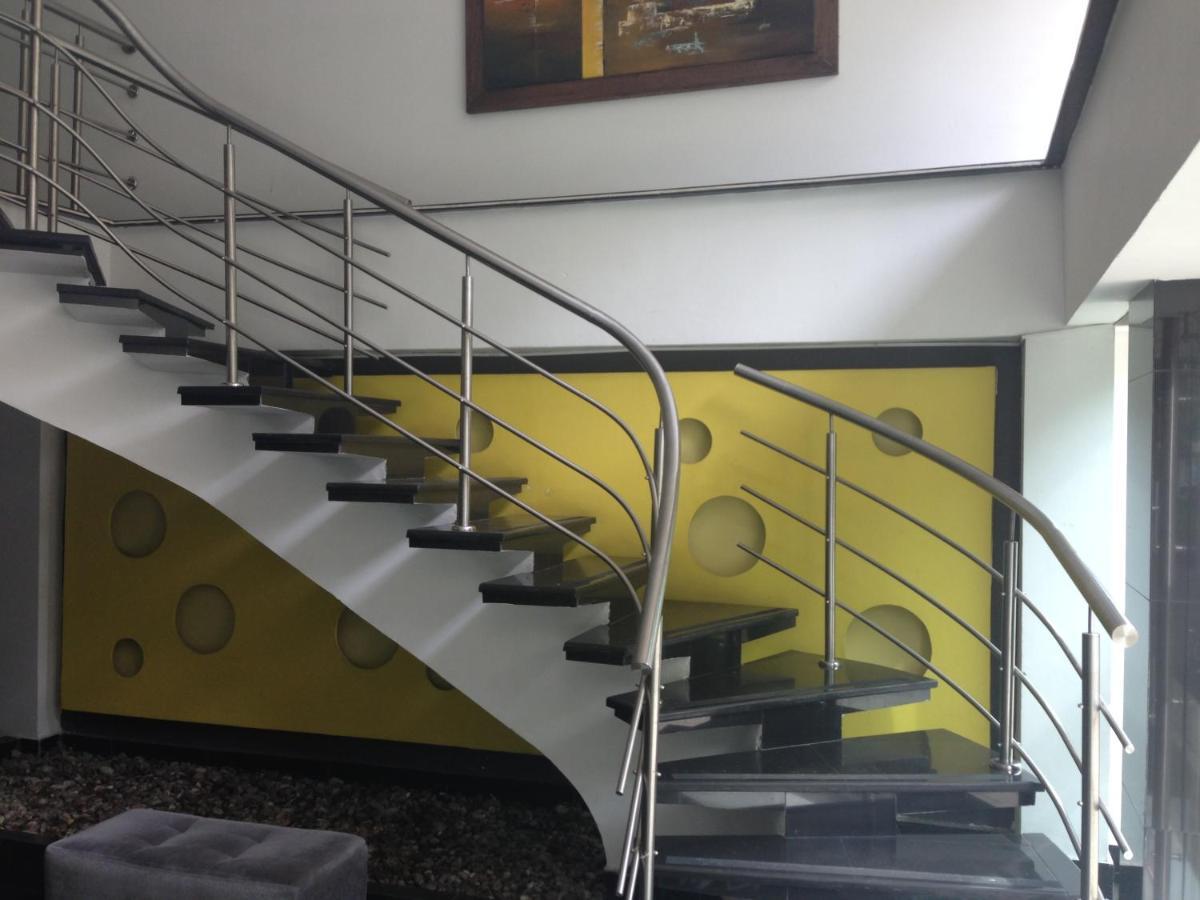 מונטריה Hotel Sama מראה חיצוני תמונה