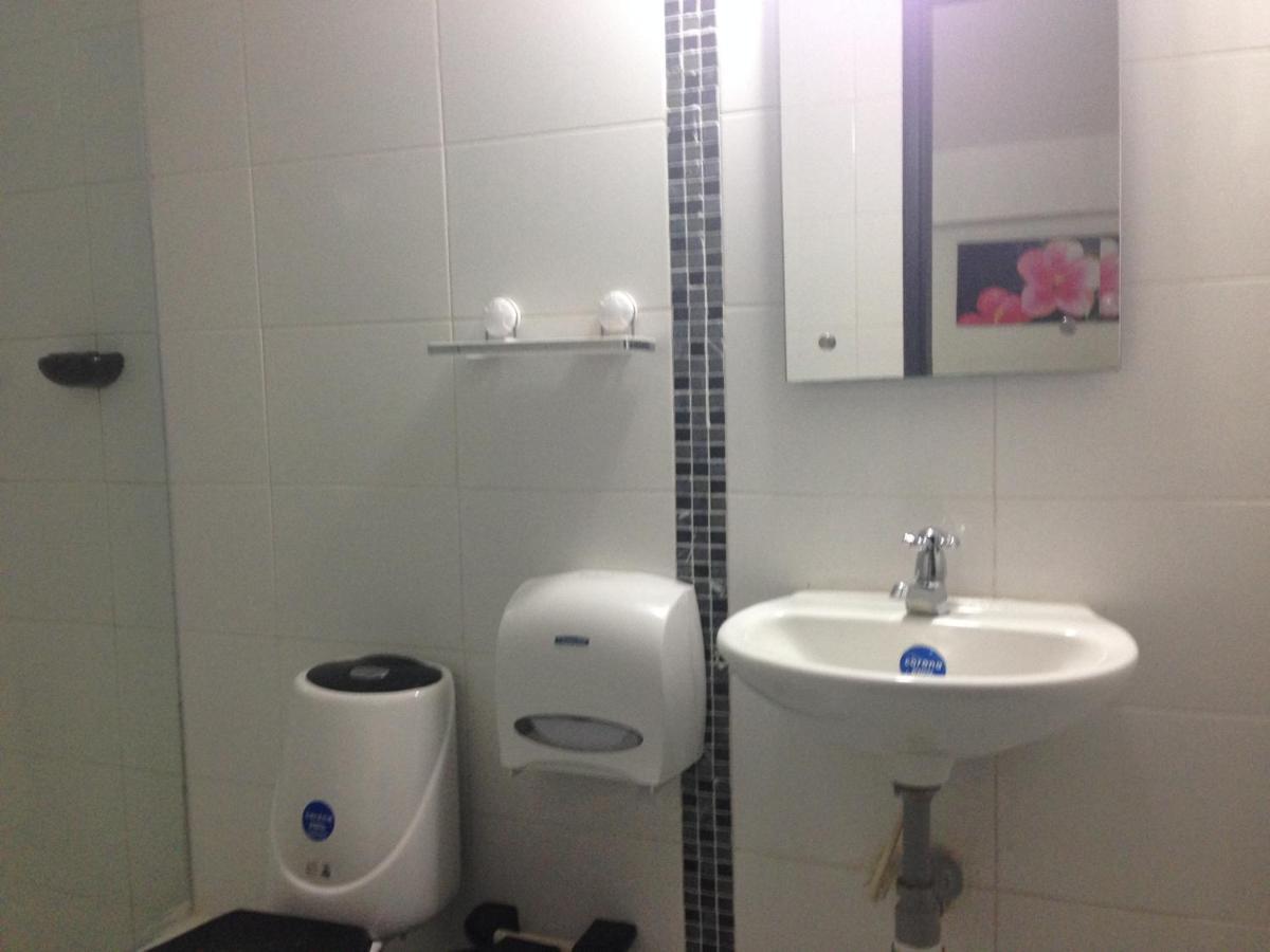 מונטריה Hotel Sama חדר תמונה